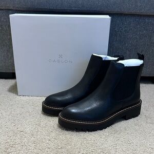 Caslon Miller Water Resistant Black Leather Lug Sole Chelsea Boots